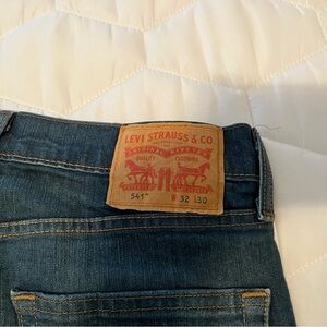 Levi's Men's Dark Blue Relaxed Jeans